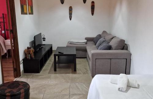 Santianes de Ola Apartment | vivienda vacacional con jardín y barbacoa