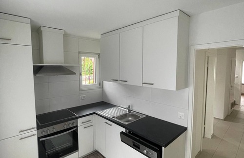 Bassersdorf Villa | VK - VBD - Zurich Airport - Homestay - Villa Bassersdorf