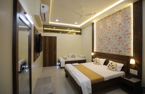 Kalaburagi Hotel | VL Patil Stays & Banquets