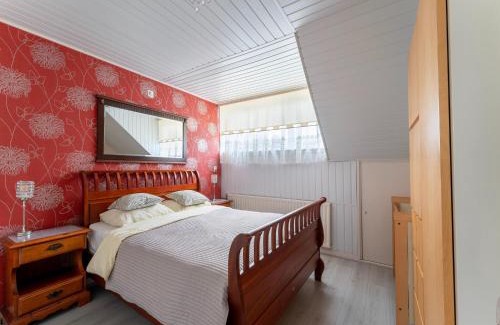 Vlissingen House | Vlissingen Home Near the Beach, cleaning included