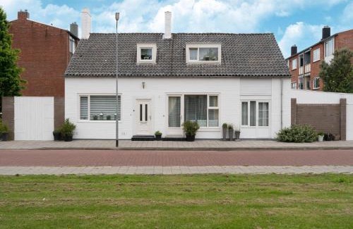 Vlissingen House | Vlissingen Home Near the Beach, cleaning included
