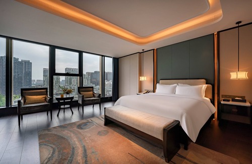 Hangzhou Hotel | voco Hangzhou Binjiang Minghao by IHG