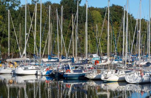 Finistere Boat Rental | Voilier Pyman - Le Chant Des Voiles