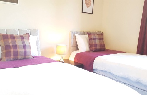 Netley House | Vokes House, Sleeps 7