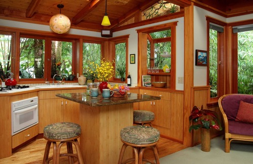 Volcano Bed & Breakfast | Volcano Rainforest Retreat