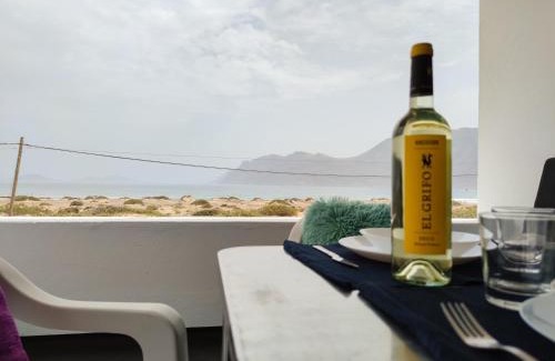 Caleta de Famara House | VolKKanrentals Beach View House