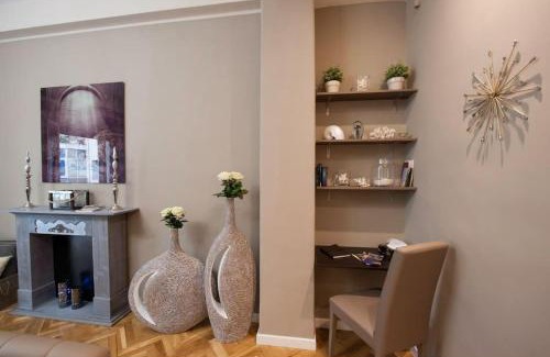 Vomero Apartment | Vomero Grandi Residenze Napoli