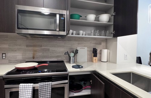 Grantville Apartment | Vora Mission Valley West - Live in style at in San Diego.