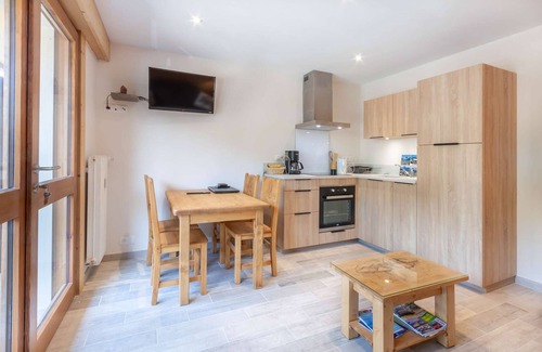 Morzine Apartment | Voroches B6 One bedroom close to centre, 5min to Super-Morzine cable car