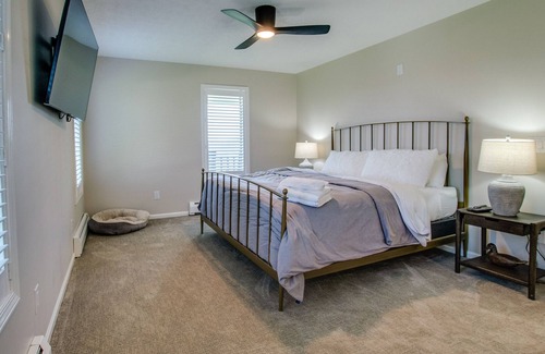 Bluff Point House | VR#006: PAMPER YOURSELF in this Finger Lakes gem in and out!