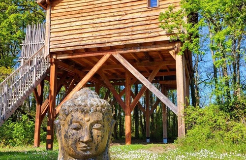 Gardegan-et-Tourtirac Ski Chalet | Vrbo Property