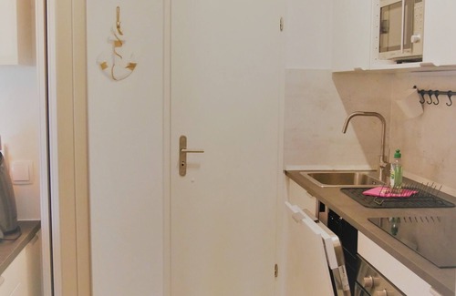 Stinteck Apartment | Vrbo Property
