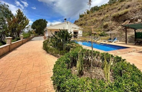 Sayalonga Cottage | Vrbo Property