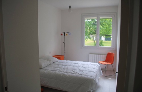 Etaules House | Vrbo Property
