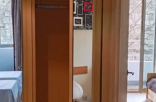 Gambetta Apartment | Vrbo Property