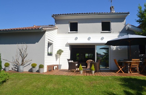 Quinsac House | Vrbo Property