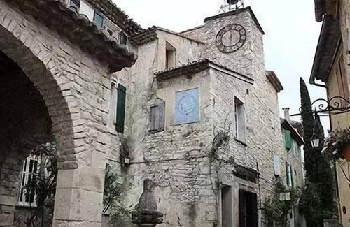 Violes House | Vrbo Property