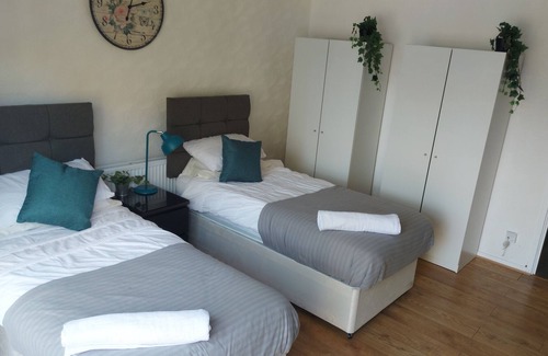 Milton Keynes House | Vrbo Property