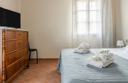 Vicopisano Apartment | Vrbo Property