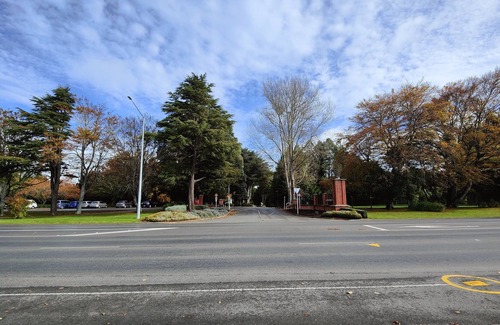 Invercargill House | Vrbo Property
