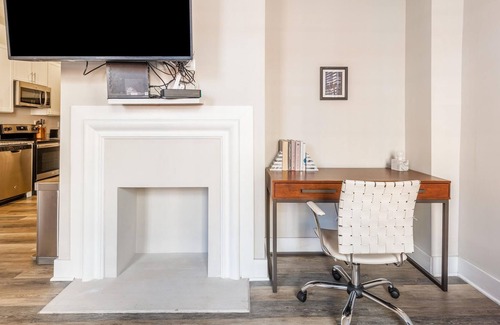 Jefferson Manor Apartment | Vrbo Property
