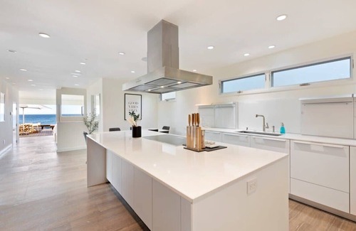 Eastern Malibu House | Vue de Reves by Stay Awhile Villas