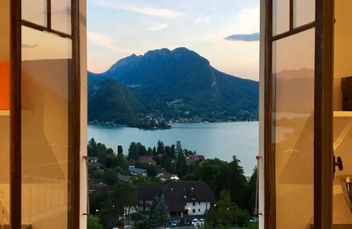Talloires-Montmin Apartment | Vue Exceptionnelle sur le lac D'annecy