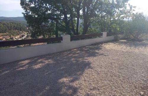 Peypin Apartment | Vue magnifique, jardin et petit cocon en provence