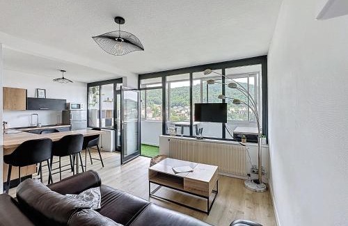 Royat Apartment | Vue Panoramique & Charme Romeuf E