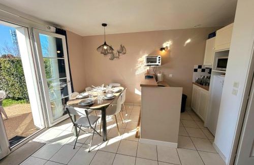 Bourgenay House | "VUE SUR LE GOLF" Maison 6 personnes, au cœur du Golf, village vacances, accès piscines gratuit