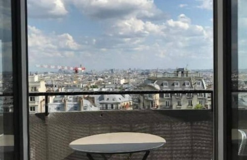 Pigalle Apartment | Vue Unique à Paris au Cœur de Montmartre