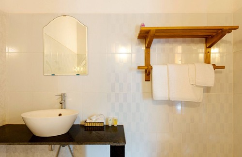 Cua Can Village Hotel | Vung Bau Resort