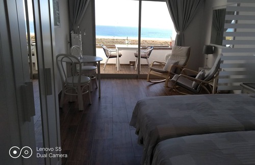 Solana del Matorral Apartment | Vv.casafaromar 9 teleworking front the beach, Wi-Fi Air /Condt..