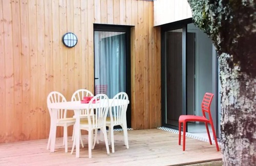 Collonges-la-Rouge Apartment | VVF Collonges-la-Rouge * - 3 Room Gîte 5 People 2 babies 2 shower rooms