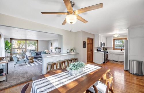 Green Bay House | ⌈ W a t e r f r o n t ⌉ retreat ⏏︎ Kayaks Included