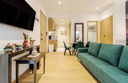 Colonia Roma Apartment | w* | In demand Loft w/CozyTerrace in Roma Norte