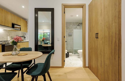 Colonia Roma Apartment | w* | In demand Loft w/CozyTerrace in Roma Norte