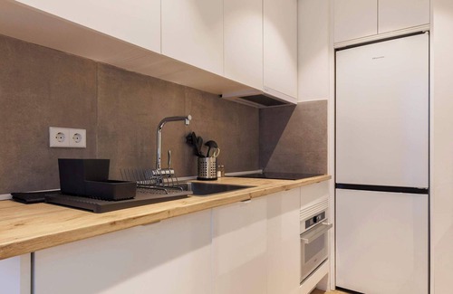 Palacio Apartment | w* | Lovely 2BR at Palacio Real