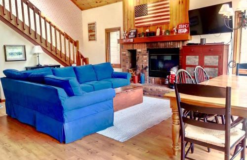 Bretton Woods Villa | W8 Mount Washington Place Townhome great slope views fireplace large deck yard and ping pong