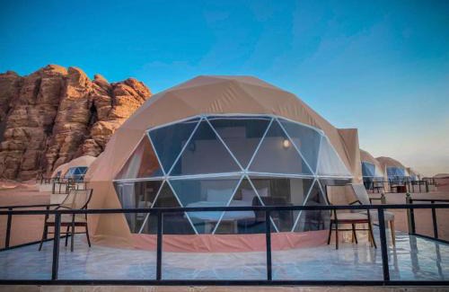 Wadi Rum Hotel | WADi RUM BUBBLES CAMP