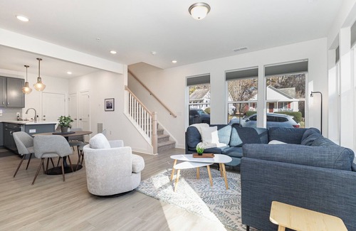 Wake Forest House | WaFo | Downtown | Walkable | Townhome