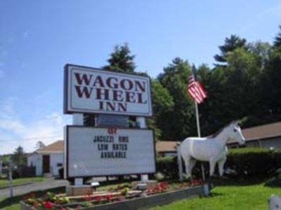Lenox Hotel | Wagon Wheel Inn