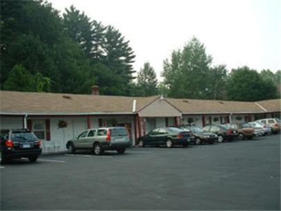 Lenox Hotel | Wagon Wheel Inn