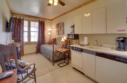 Wagoner Apartment | Wagoner Vacation Rental Studio ~ 3 Mi to Marina!