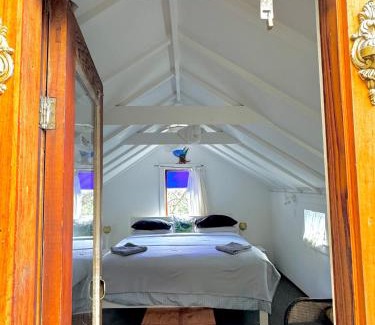 Ostend House | Waiheke Island Guesthouse