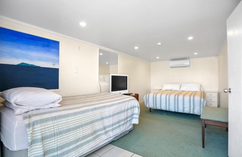 Waihi Beach House | Waihi Beach Break