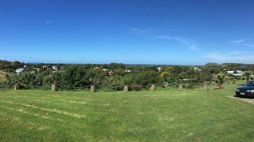 Athenree House | Waihi Beach Getaway-Studio, Ensuite & Private Deck