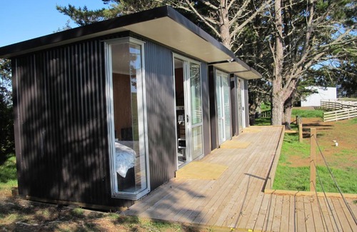 Waihi House | Waihi Gold Alpacas 1 or 2 people