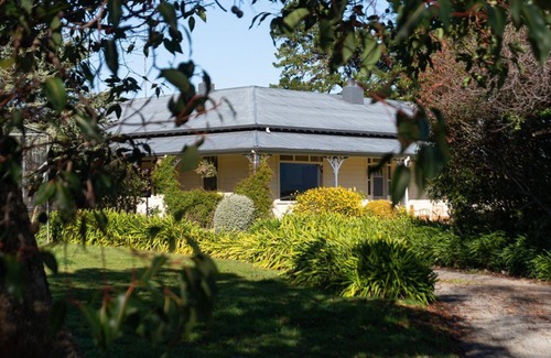 Pirinoa House | Waihora Homestead, Martinborough. Minimum 4 guests Please and kids under 10 free