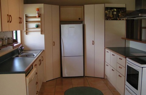 Okiato House | Waikare Cove ocean access 4 bedroom rural property